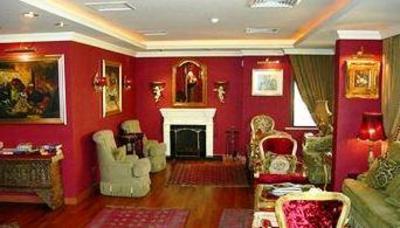 фото отеля Gondola Hotel and Suites