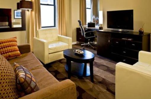фото отеля Holiday Inn Express Hotel & Suites Boston Garden