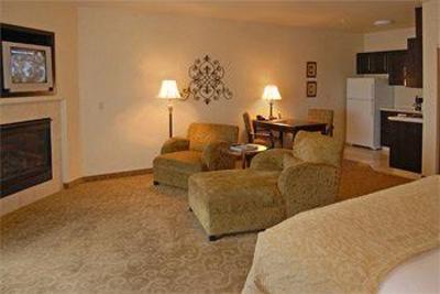фото отеля Oxford Suites Boise