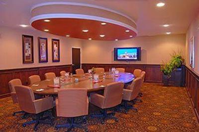 фото отеля Oxford Suites Boise