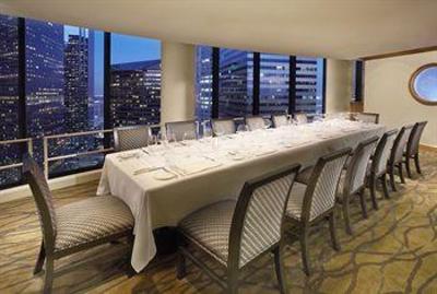 фото отеля The Westin Bonaventure Hotel & Suites