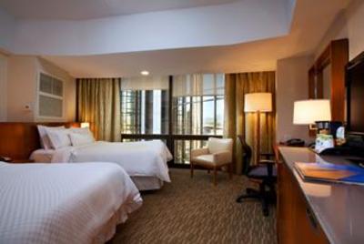фото отеля The Westin Bonaventure Hotel & Suites