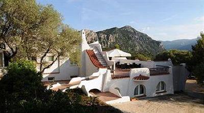 фото отеля Cedrino Hotel Dorgali