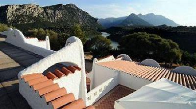 фото отеля Cedrino Hotel Dorgali