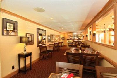 фото отеля Best Western Terra Nova Hotel Trail