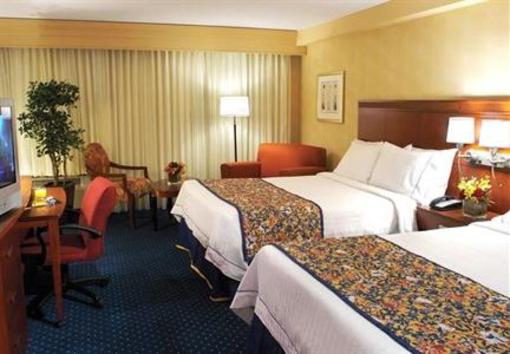фото отеля Courtyard by Marriott Brampton