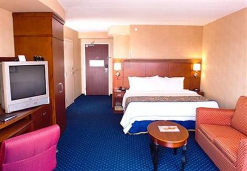 фото отеля Courtyard by Marriott Brampton