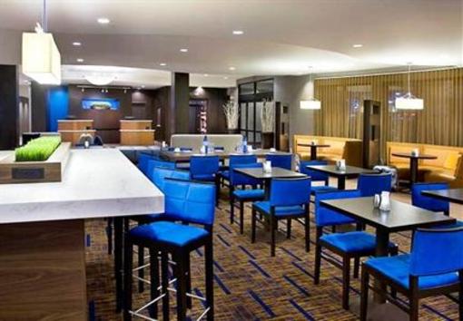 фото отеля Courtyard by Marriott Brampton