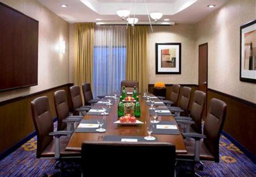 фото отеля Courtyard by Marriott Brampton