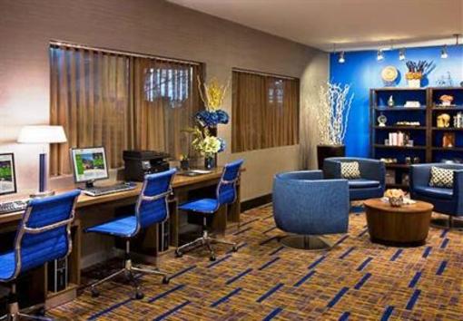 фото отеля Courtyard by Marriott Brampton