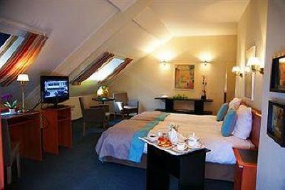 фото отеля Hotel Leopold Brussels