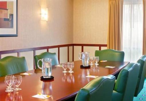 фото отеля Courtyard Hotel Paramus