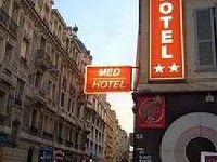 1 Med Hotel