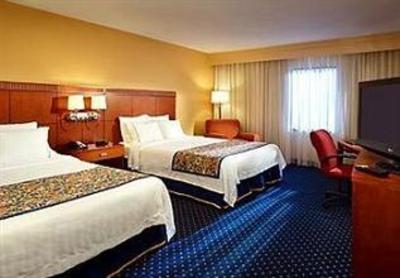фото отеля Courtyard by Marriott Louisville East