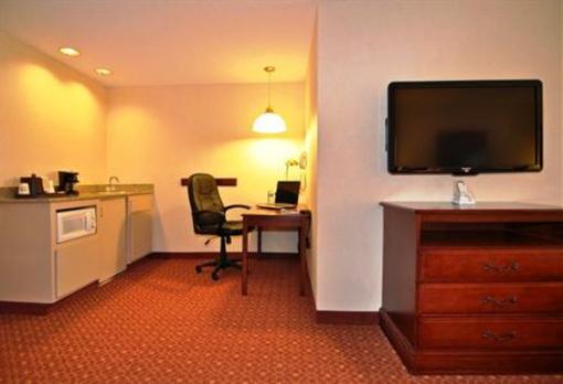 фото отеля BEST WESTERN PLUS Carlton Suites
