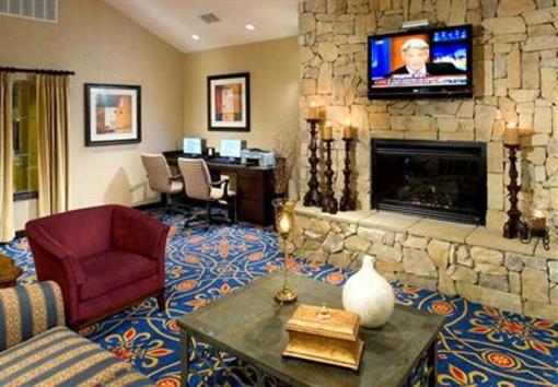 фото отеля TownePlace Suites San Antonio Airport