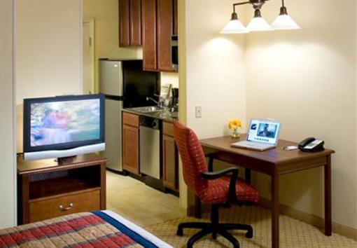 фото отеля TownePlace Suites San Antonio Airport