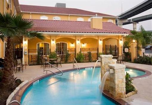 фото отеля TownePlace Suites San Antonio Airport