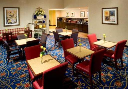 фото отеля TownePlace Suites San Antonio Airport