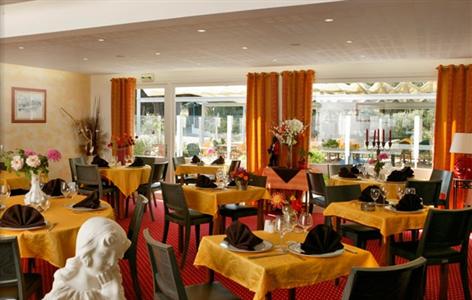 фото отеля Hotel Le Parasol Ars-en-Re