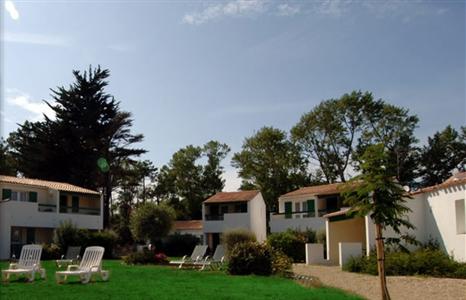 фото отеля Hotel Le Parasol Ars-en-Re