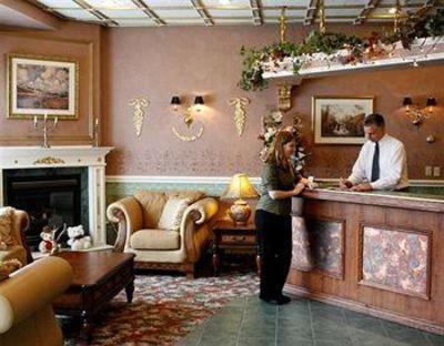 фото отеля Peterborough Inn & Suites Hotel