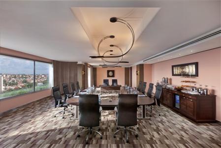 фото отеля Hilton Yaounde