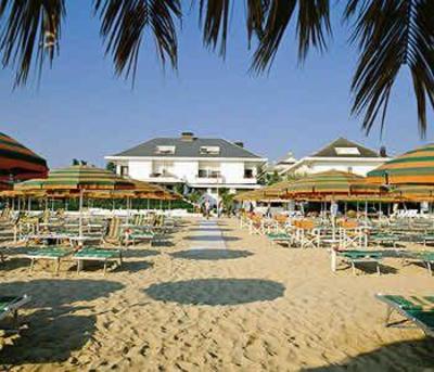 фото отеля Hotel Punta de l'Est