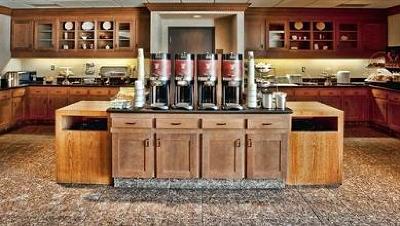 фото отеля Humphry Inn & Suites Winnipeg