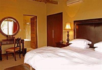фото отеля Hitgeheim Country Lodge