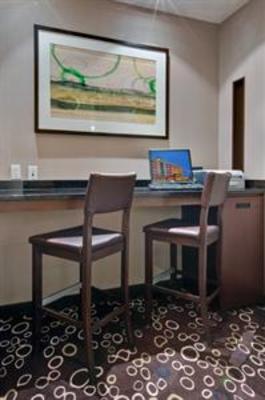 фото отеля Holiday Inn Laval Montreal