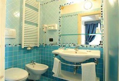 фото отеля Alphotel Taller Dimaro