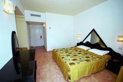 фото отеля Hotel Cedriana