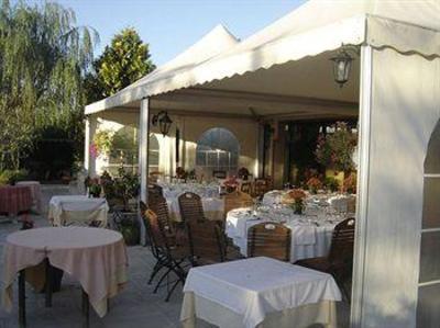 фото отеля Auberge des Pins Sabres