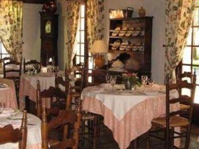 фото отеля Auberge des Pins Sabres