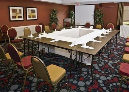 фото отеля Comfort Suites Locust Grove