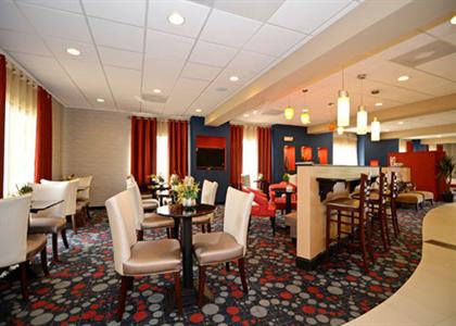 фото отеля Comfort Suites Locust Grove