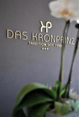 фото отеля Hotel Kronprinz Troisdorf