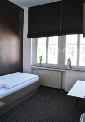 фото отеля Hotel Kronprinz Troisdorf