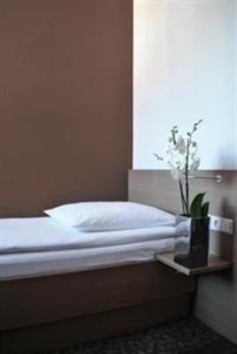 фото отеля Hotel Kronprinz Troisdorf