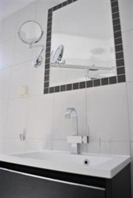 фото отеля Hotel Kronprinz Troisdorf