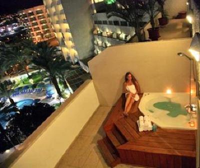 фото отеля Caesar Premier Eilat