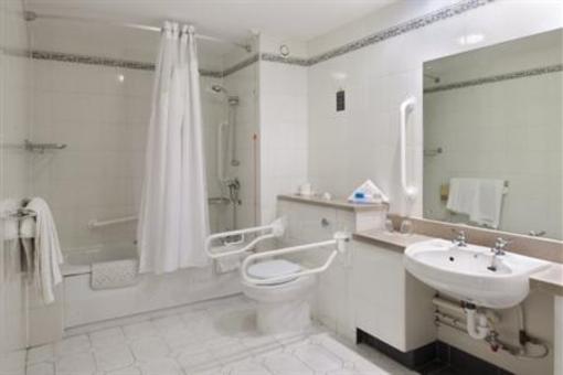 фото отеля Holiday Inn Bolton Centre