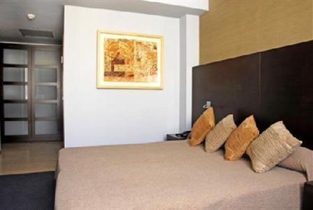 фото отеля Madanis Hotel