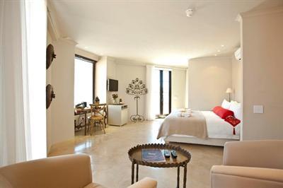 фото отеля Rouge On Rose Boutique Hotel Cape Town