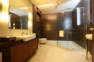 фото отеля Clark Greens Airport Hotel & Spa Resort