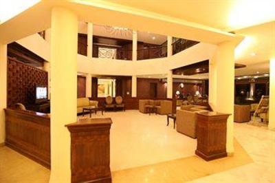 фото отеля Clark Greens Airport Hotel & Spa Resort