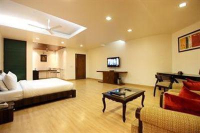 фото отеля Clark Greens Airport Hotel & Spa Resort