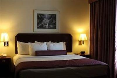 фото отеля Ashmore Inn & Suites