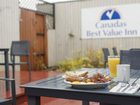 фото отеля Canadas Best Value Inn Whitehorse